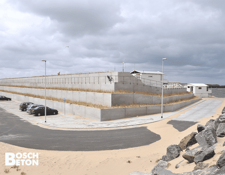 Bosch Beton - Duinregels met fietspad langs zee in IJmuiden