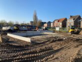 Bosch Beton - Keerwanden voor eerste duurzame schoolplein in Kortrijk (België)