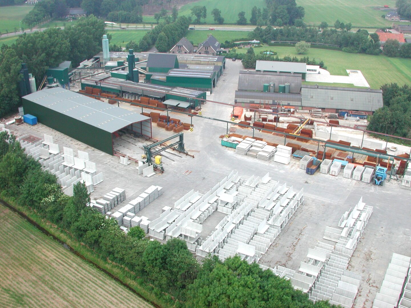 Oude fabriek Bosch Beton in Kootwijkerbroek