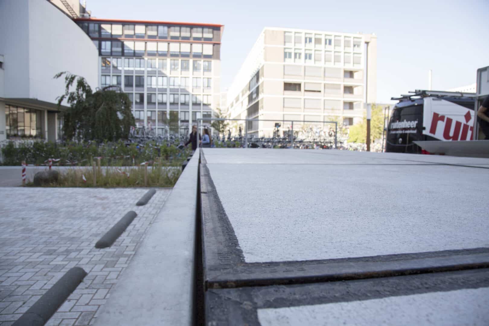 Bosch Beton - Loading dock van keerwanden zorgt voor veiligheid bij VU Amsterdam